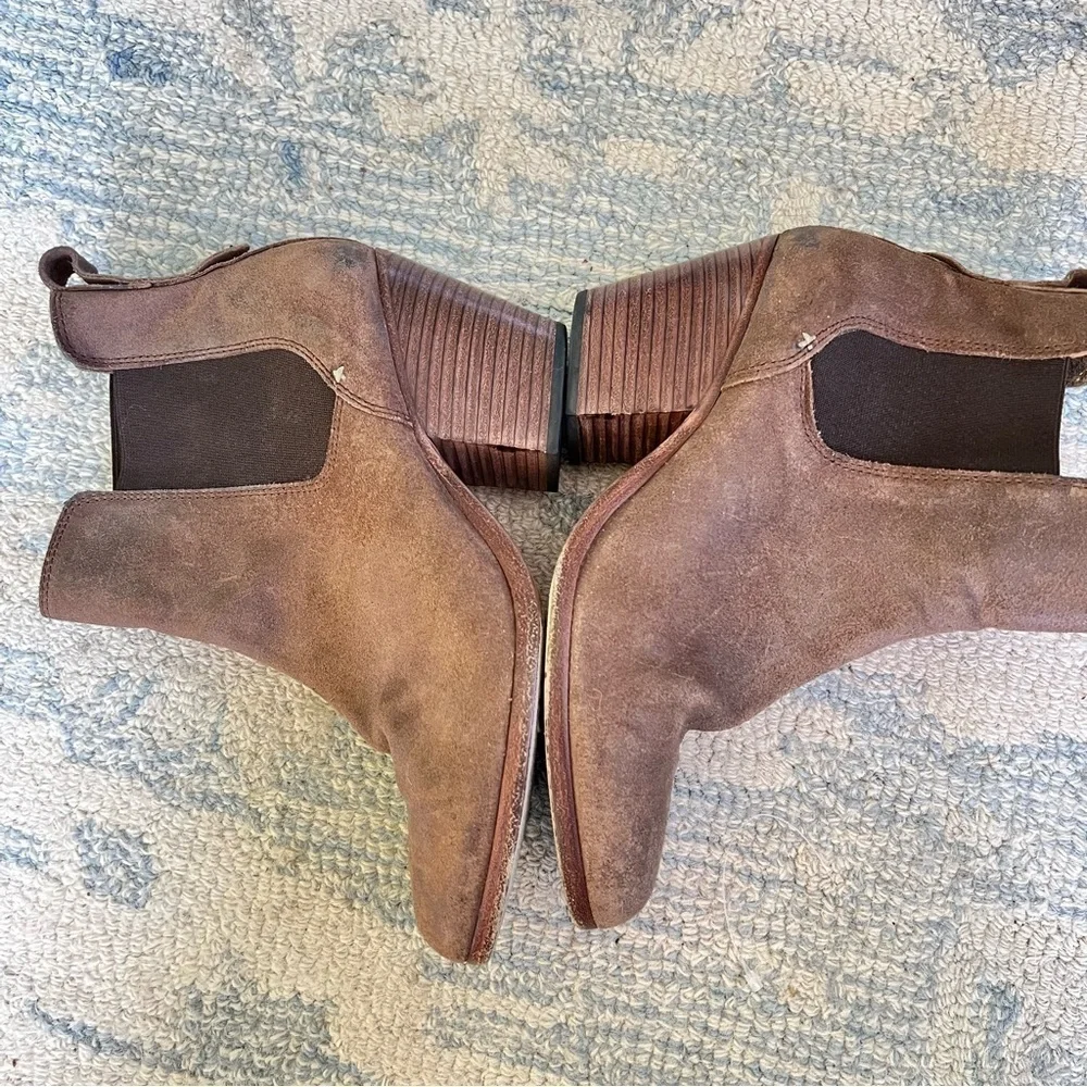RAG & BONE WALKER PULL ON DISTRESSED LEATHER CHELSEA BOOTS STACKED HEEL SIZE 8